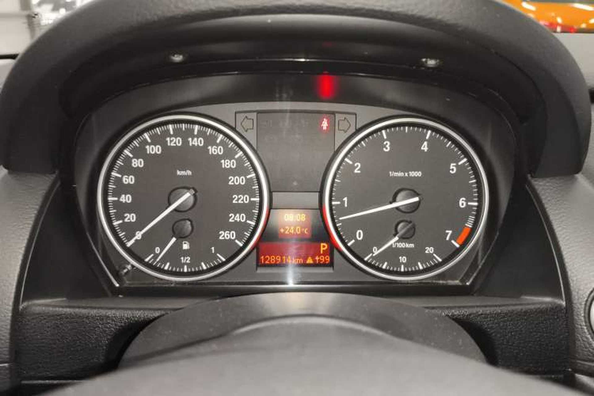 Used BMW X1 2014 sDrive18i Fashion Model Instrument Cluster