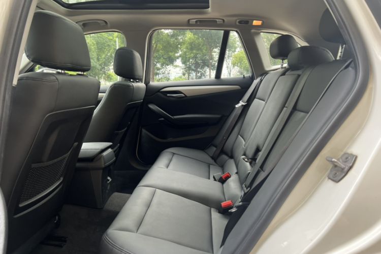 Used BMW X1 2014 sDrive18i Fashion Model Interior 1