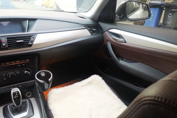Used BMW X1 2014 sDrive18i Fashion Model Interior 12