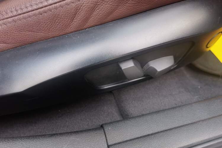 Used BMW X1 2014 sDrive18i Fashion Model Interior 15