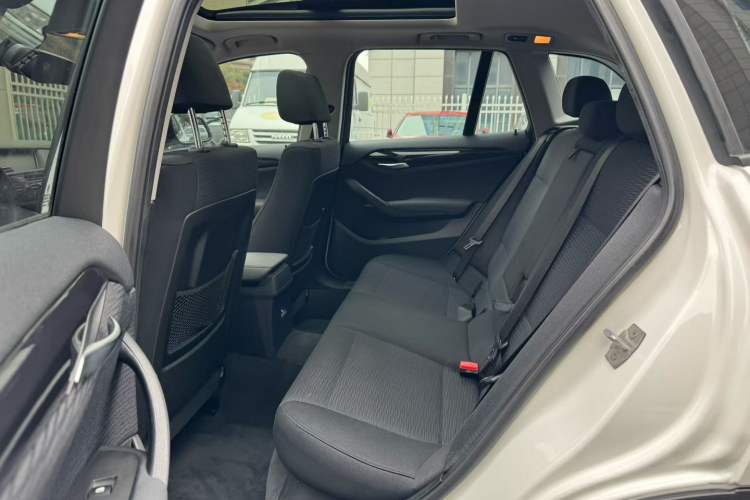Used BMW X1 2014 sDrive18i Fashion Model Interior 2
