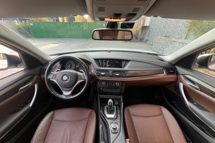 Used BMW X1 2014 xDrive20i X Design Package Interior 2