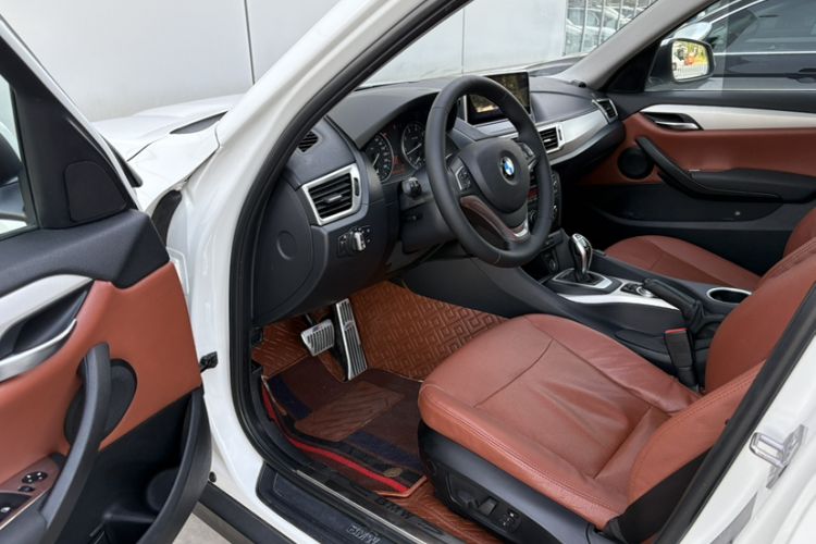 Used BMW X1 2014 sDrive18i Fashion Model Interior 2