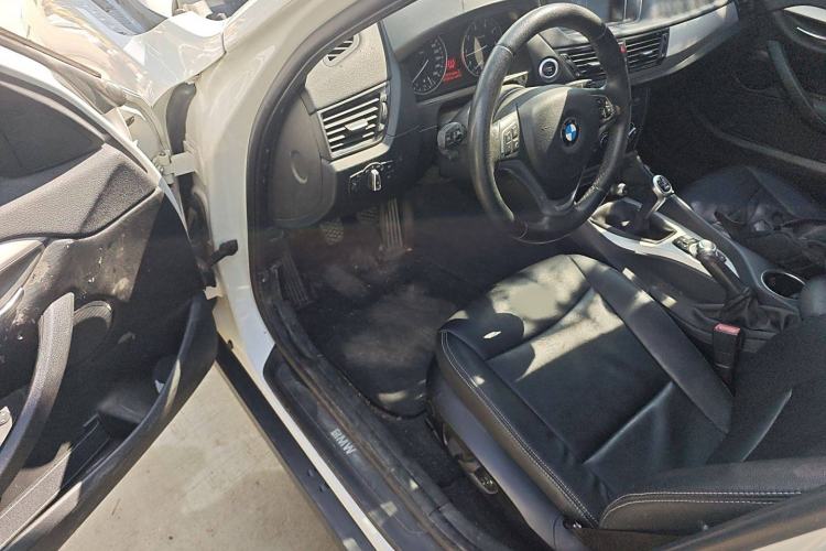 Used BMW X1 2014 sDrive18i manual model Interior 3