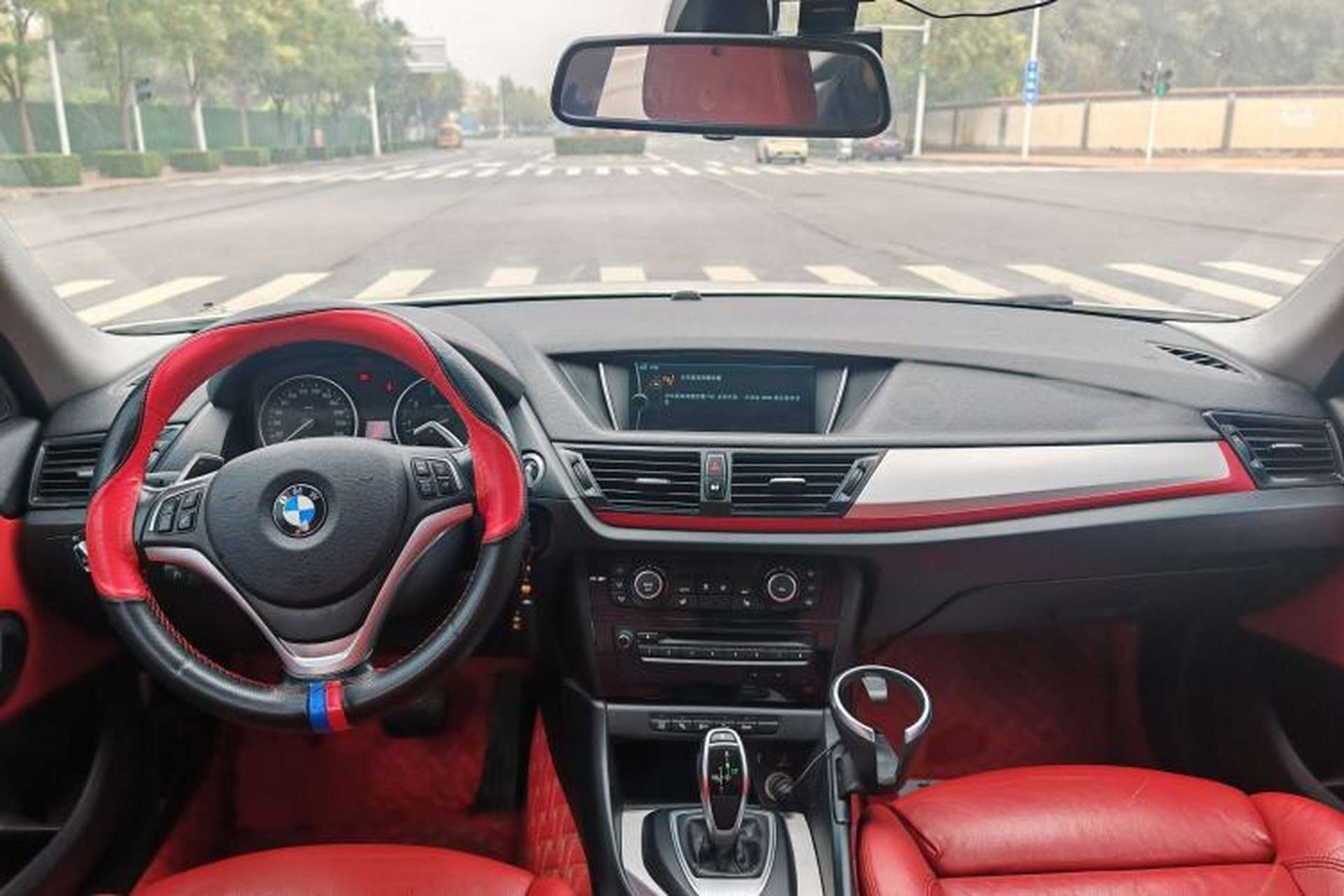 Used BMW X1 2014 xDrive20i Sports Design Package Interior 3