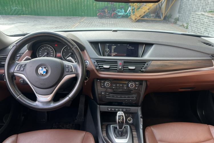 Used BMW X1 2014 xDrive20i X Design Package Interior 3