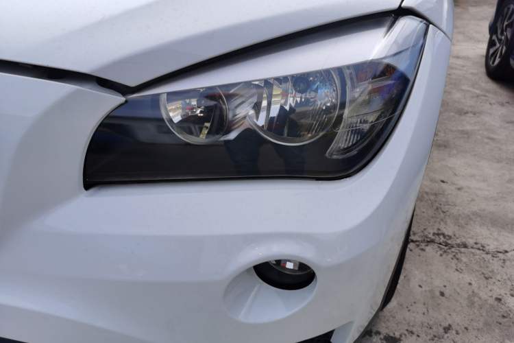 Used BMW X1 2014 sDrive18i Fashion Model Left Front Headlight
