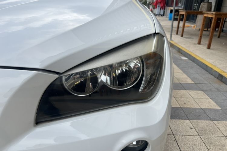 Used BMW X1 2014 sDrive18i Fashion Model Left Front Headlight