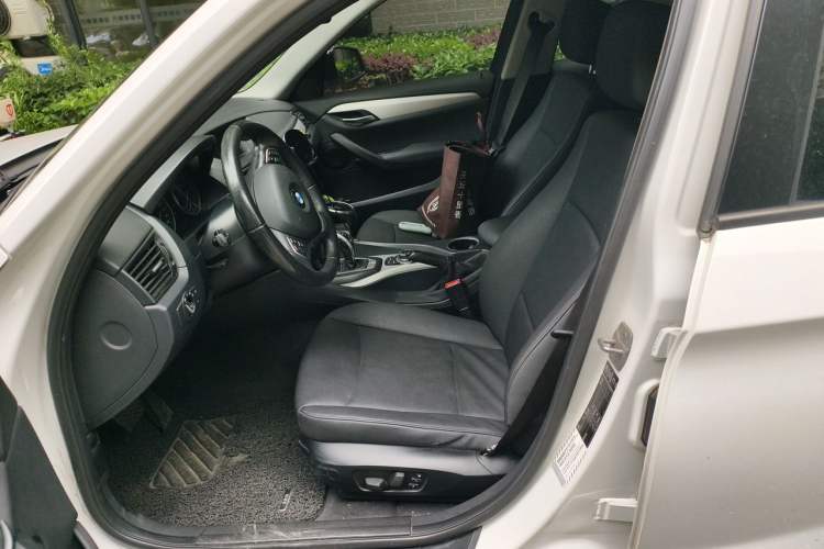 Used BMW X1 2014 sDrive18i Fashion Model Left Front Seat