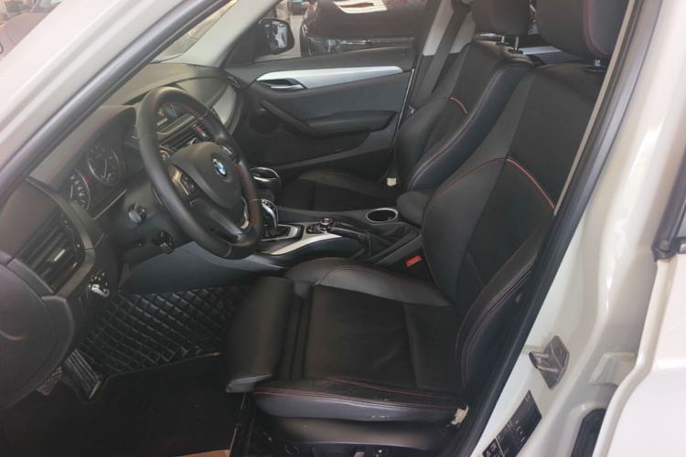 Used BMW X1 2014 xDrive20i Sports Design Package Left Front Seat