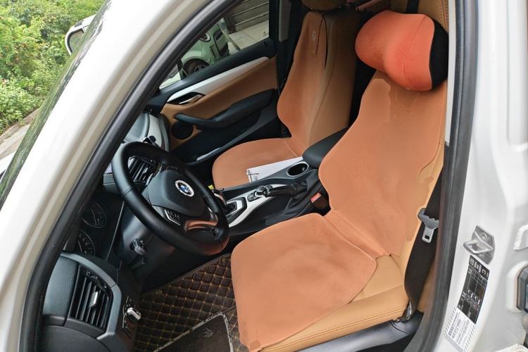 Used BMW X1 2014 sDrive18i Fashion Model Left Front Seat