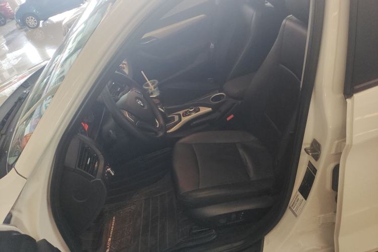 Used BMW X1 2014 sDrive18i Fashion Model Left Front Seat