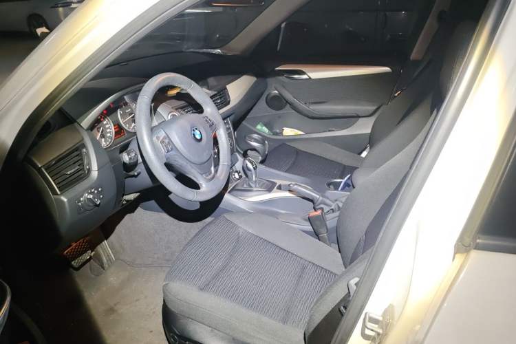 Used BMW X1 2014 sDrive18i Fashion Model Left Front Seat