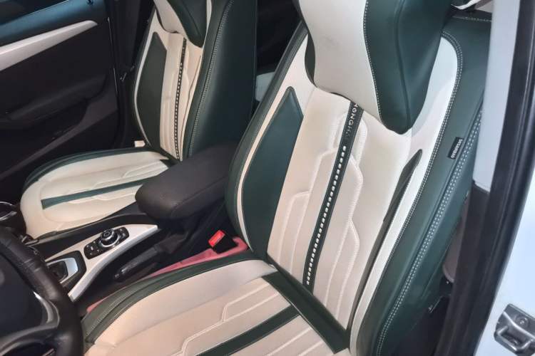 Used BMW X1 2014 sDrive18i Fashion Model Left Front Seat