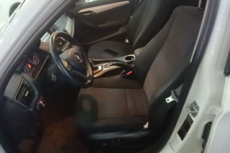 Used BMW X1 2014 sDrive18i Fashion Model Left Front Seat