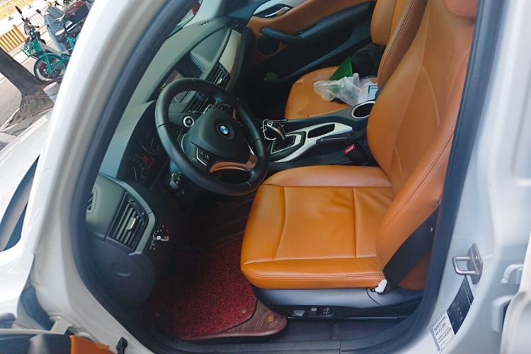 Used BMW X1 2014 sDrive18i Fashion Model Left Front Seat