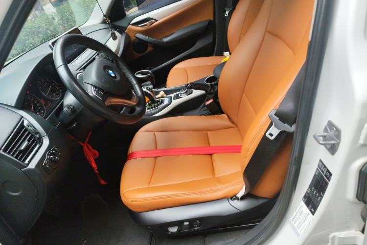 Used BMW X1 2014 sDrive18i Fashion Model Left Front Seat