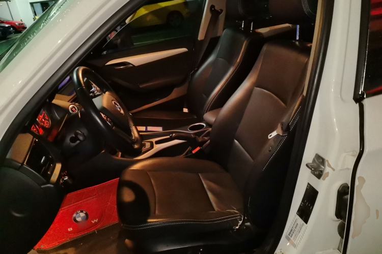 Used BMW X1 2014 sDrive18i Fashion Model Left Front Seat
