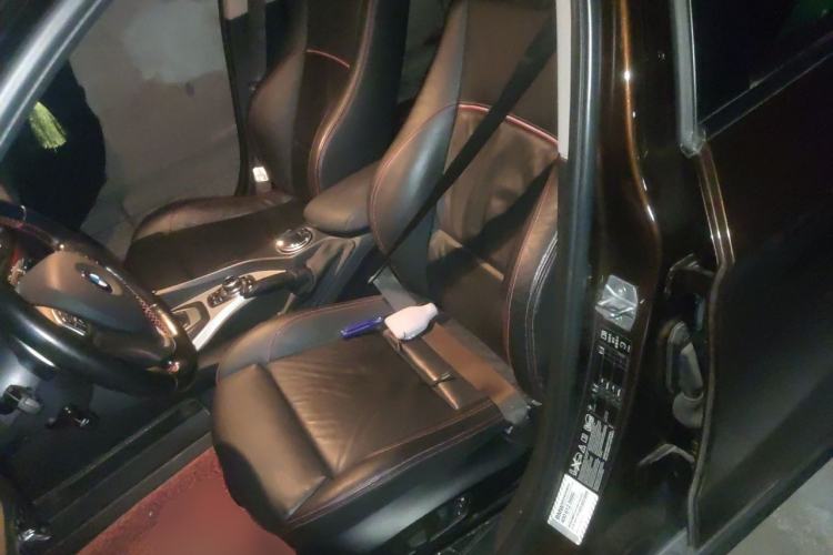 Used BMW X1 2014 xDrive20i Sports Design Package Left Front Seat