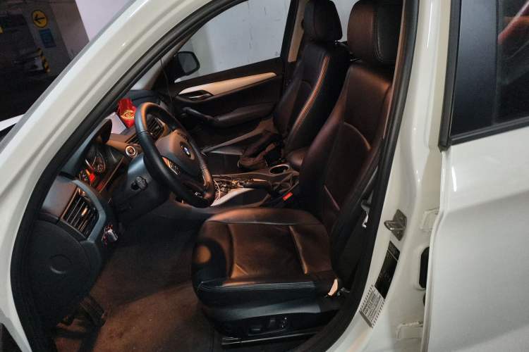 Used BMW X1 2014 sDrive18i Fashion Model Left Front Seat