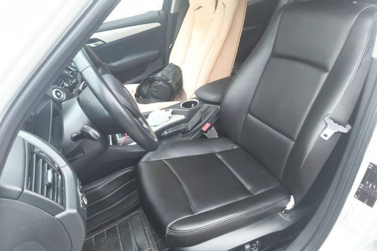 Used BMW X1 2014 sDrive18i Fashion Model Left Front Seat