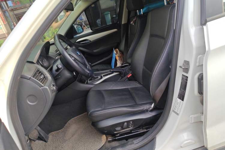 Used BMW X1 2014 sDrive18i Fashion Model Left Front Seat