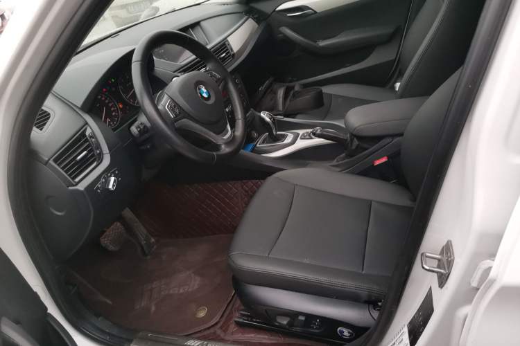 Used BMW X1 2014 sDrive18i Fashion Model Left Front Seat