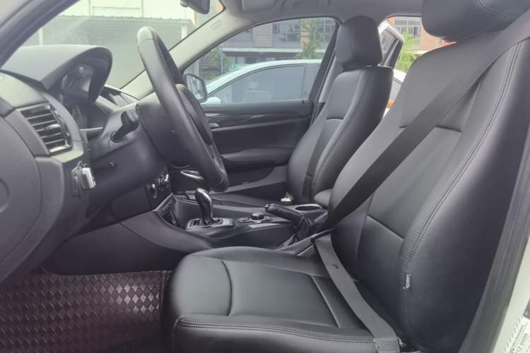 Used BMW X1 2014 sDrive18i Fashion Model Left Front Seat