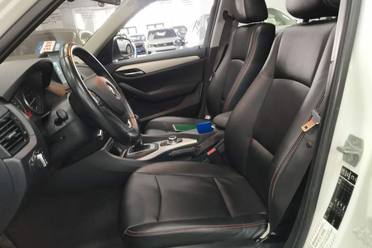 Used BMW X1 2014 sDrive18i Fashion Model Left Front Seat