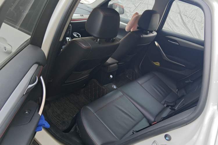 Used BMW X1 2014 sDrive20i Sports Design Package Left Rear Seat