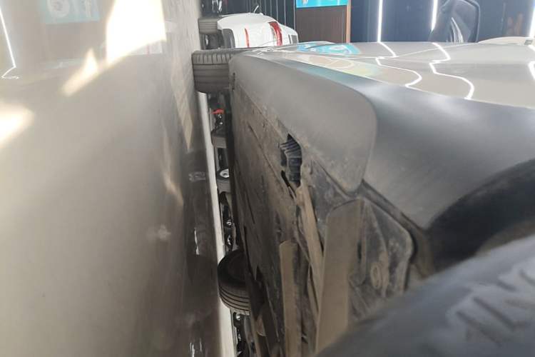 Used BMW X1 2014 sDrive18i Fashion Model Left Side Sill