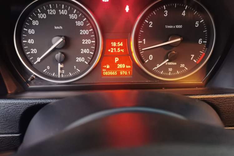 Used BMW X1 2014 xDrive20i X Design Package Odometer Close Up
