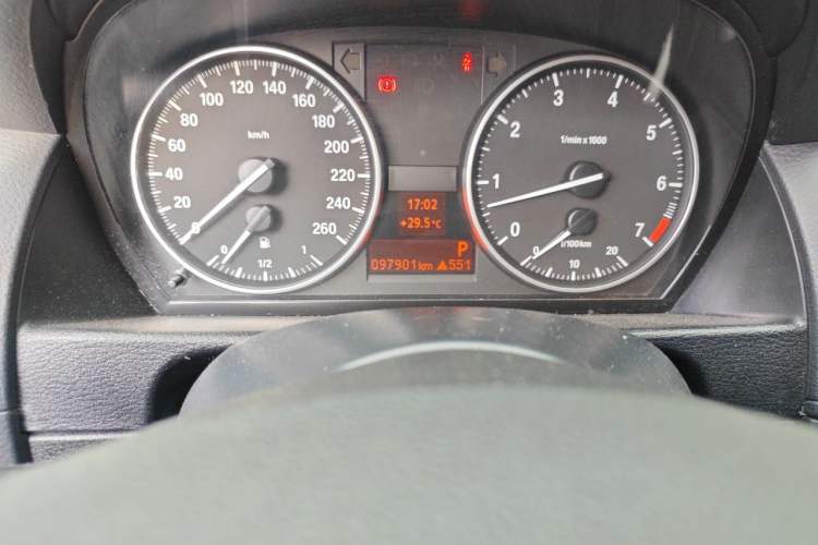 Used BMW X1 2014 sDrive18i Fashion Model Odometer Close Up