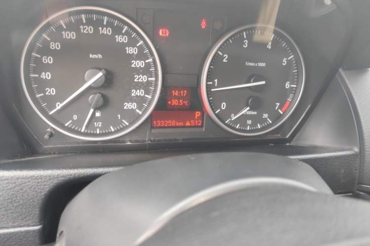 Used BMW X1 2014 sDrive18i Leading Model Odometer Close Up
