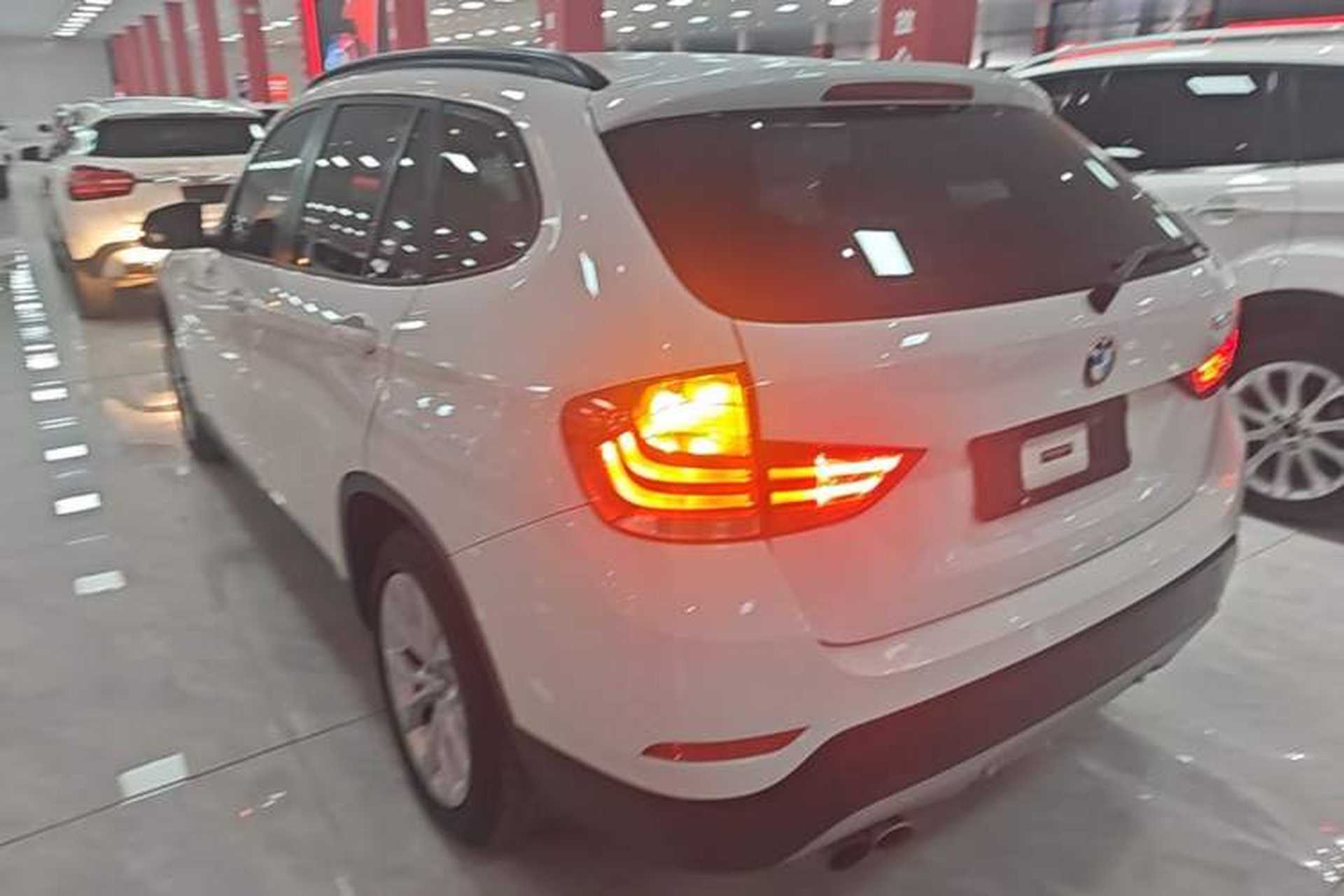 Used BMW X1 2014 sDrive18i Fashion Model Rear Left 45 Deg