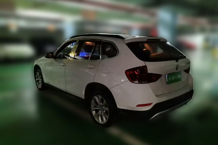 Used BMW X1 2014 sDrive18i Fashion Model Rear Left 45 Deg