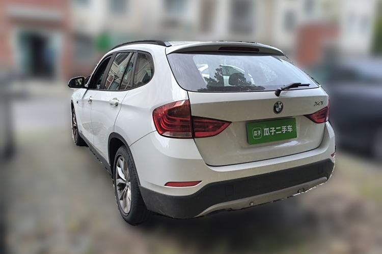 Used BMW X1 2014 sDrive18i manual model Rear Left 45 Deg