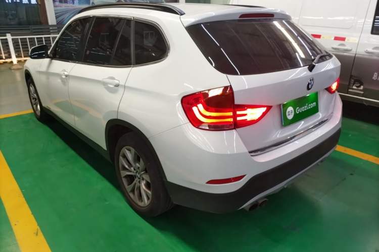 Used BMW X1 2014 sDrive18i Fashion Model Rear Left 45 Deg