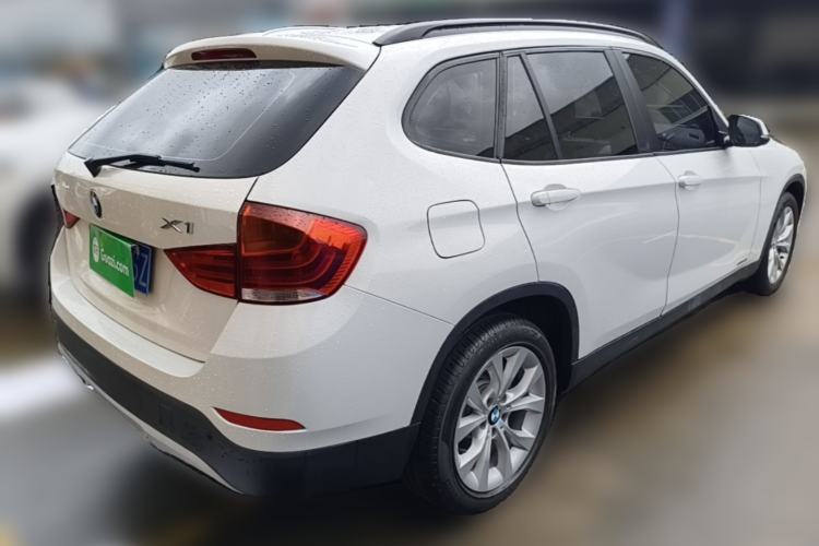 Used BMW X1 2014 sDrive18i Fashion Model Rear Right 45 Deg