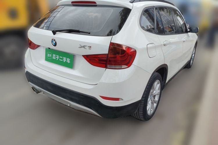 Used BMW X1 2014 sDrive18i Fashion Model Rear Right 45 Deg