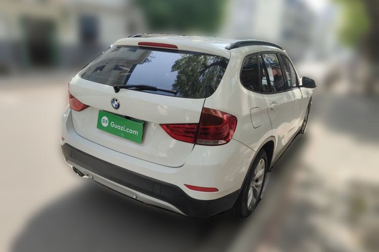 Used BMW X1 2014 sDrive18i Fashion Model Rear Right 45 Deg