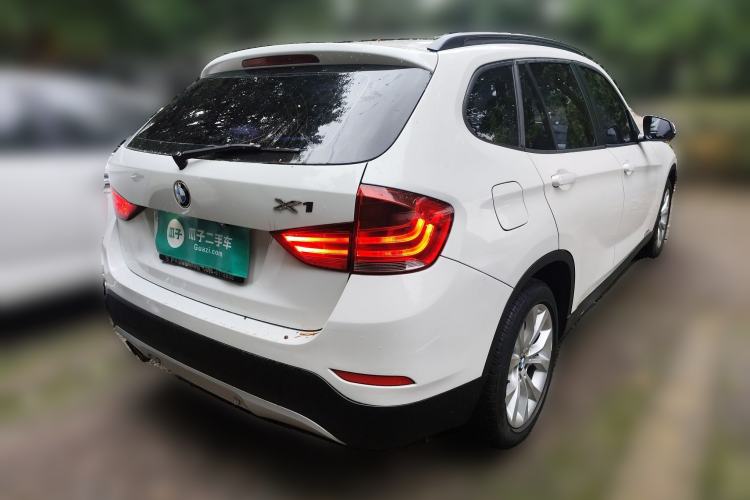 Used BMW X1 2014 sDrive18i Fashion Model Rear Right 45 Deg
