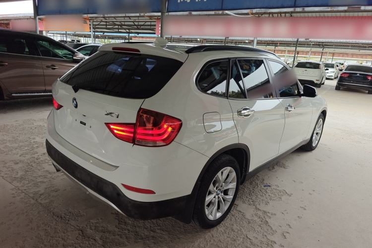 Used BMW X1 2014 sDrive18i Fashion Model Rear Right 45 Deg