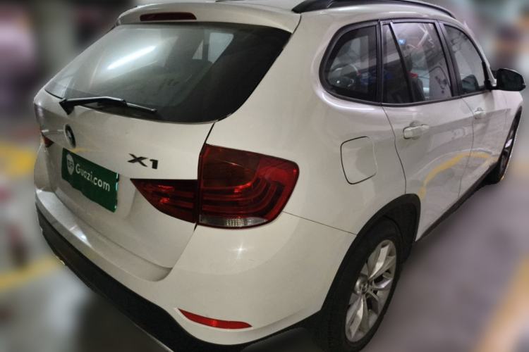 Used BMW X1 2014 sDrive18i Fashion Model Rear Right 45 Deg
