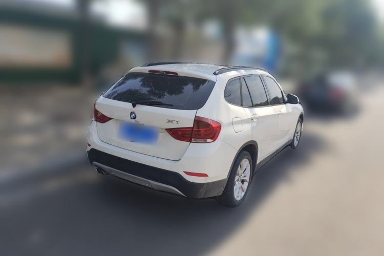 Used BMW X1 2014 sDrive18i Fashion Model Rear Right 45 Deg