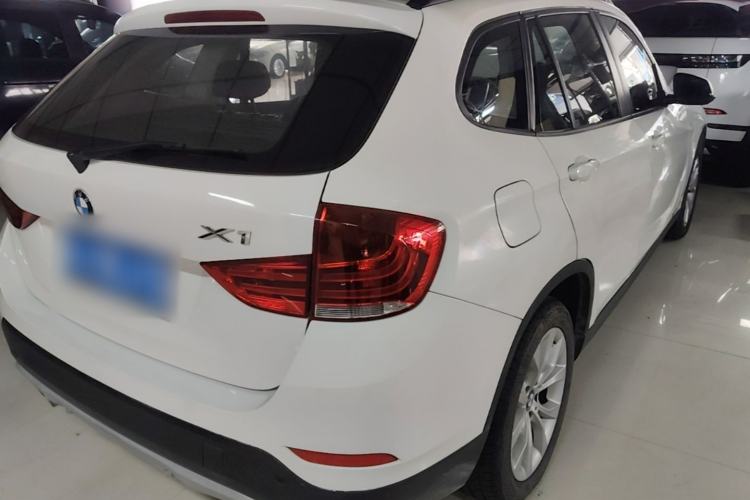 Used BMW X1 2014 sDrive18i Fashion Model Rear Right 45 Deg