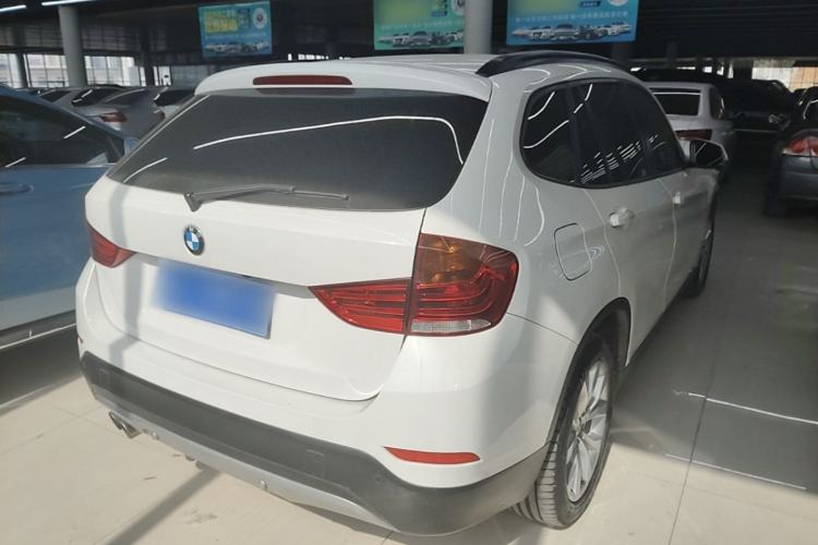 Used BMW X1 2014 sDrive18i Fashion Model Rear Right 45 Deg