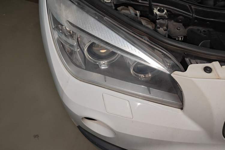 Used BMW X1 2014 sDrive18i Leading Model Right Front Headlight