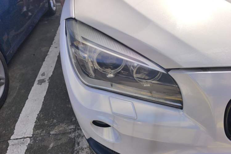 Used BMW X1 2014 sDrive18i Leading Model Right Front Headlight