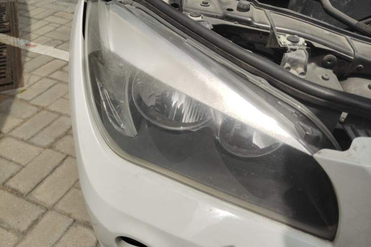 Used BMW X1 2014 sDrive18i Fashion Model Right Front Headlight
